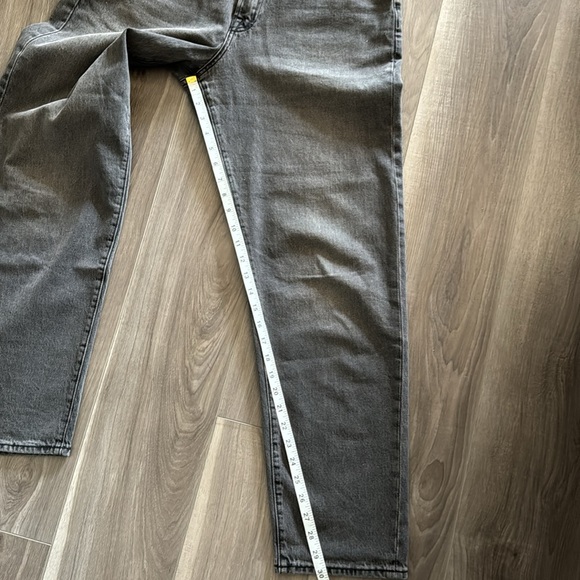 Gap Relaxed Taper Denim - Picture 4 of 8